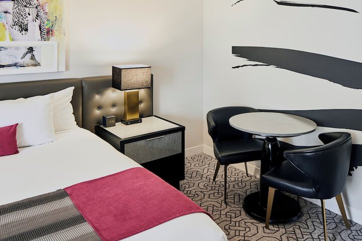 Room 30 of 75