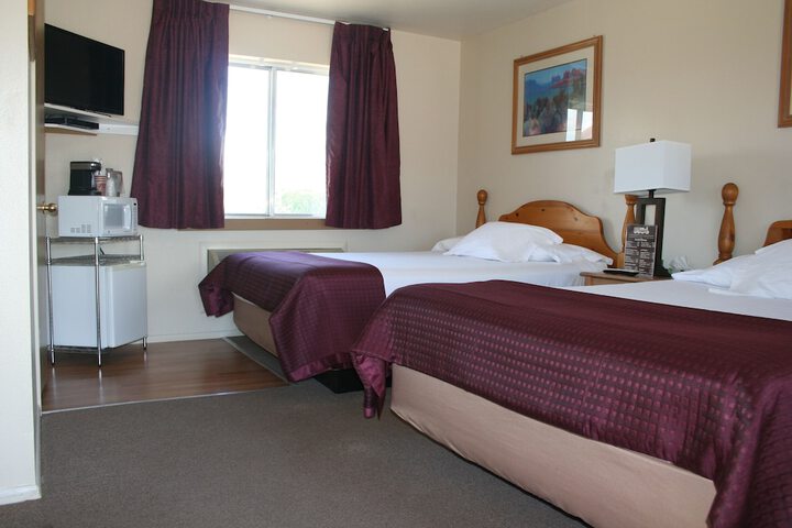 Room 3 of 37