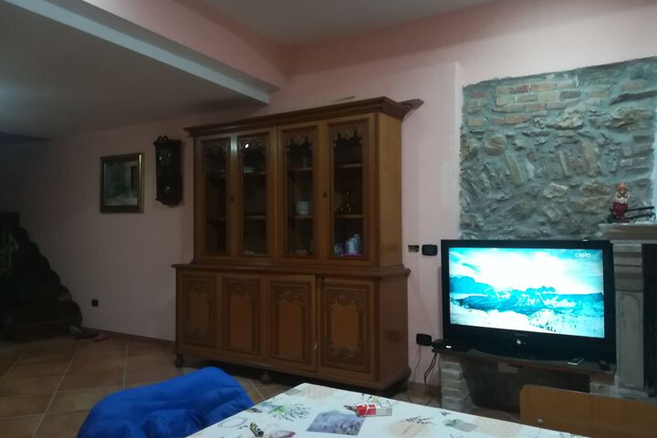 Room 8 of 11