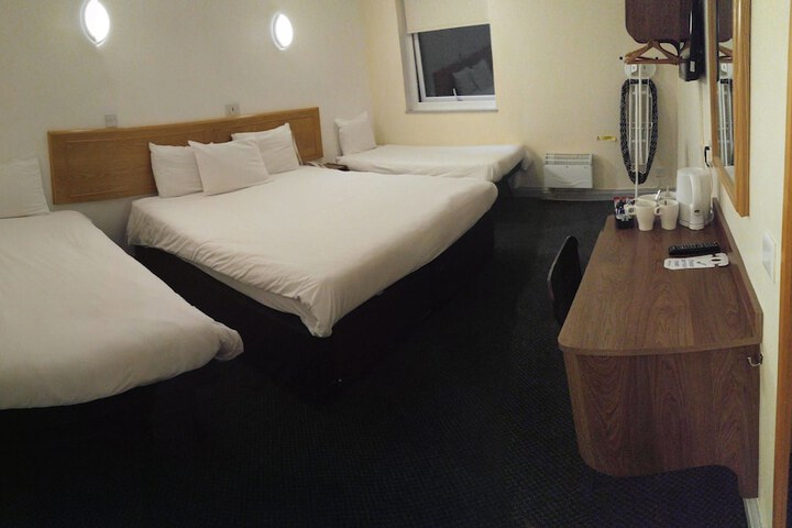 Room 114 of 236