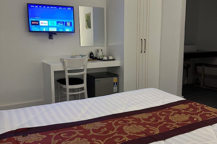 Room 7 of 7