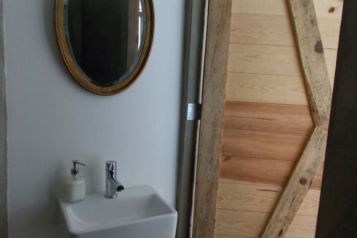 Room 29 of 36