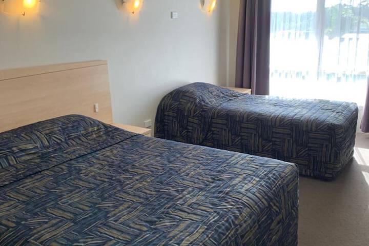 Room 12 of 24