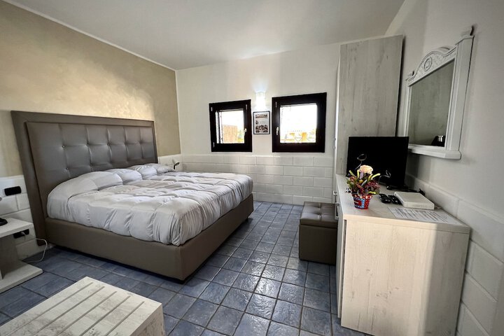 Room 7 of 70