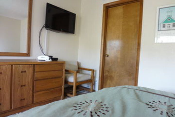Room 37 of 105