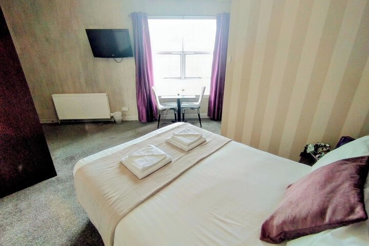 Room 17 of 61