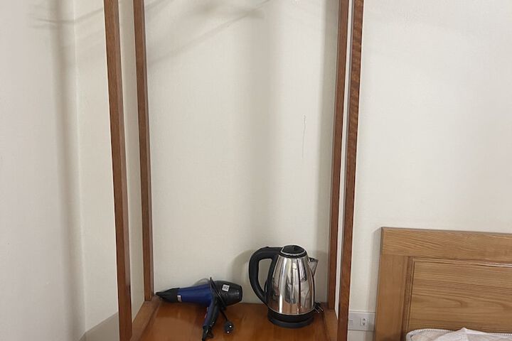 Room 9 of 26