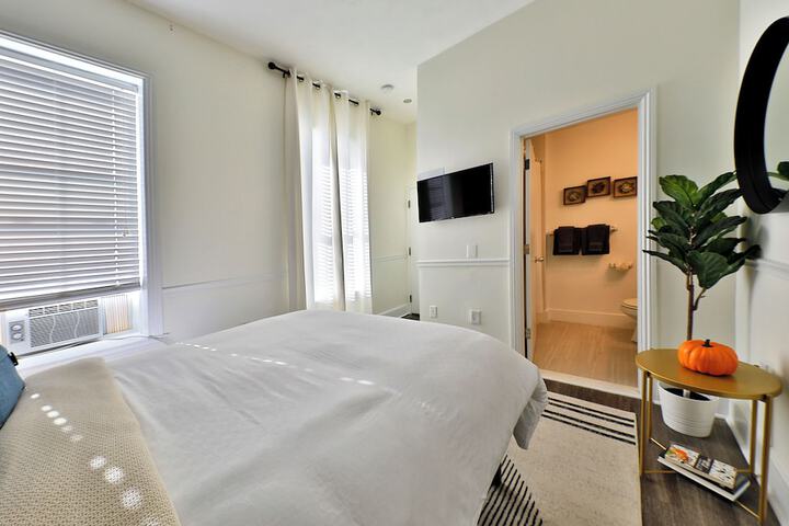 Room 21 of 93