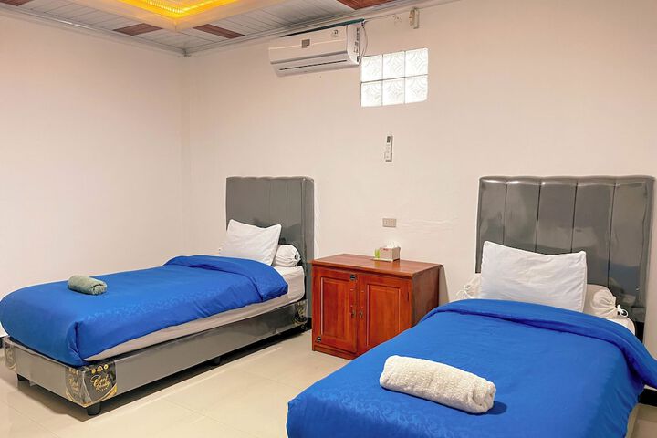 Room 10 of 53
