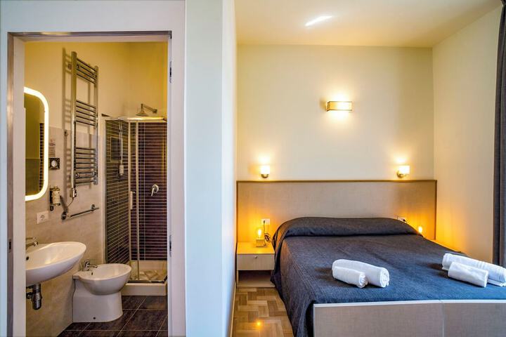 Room 4 of 45