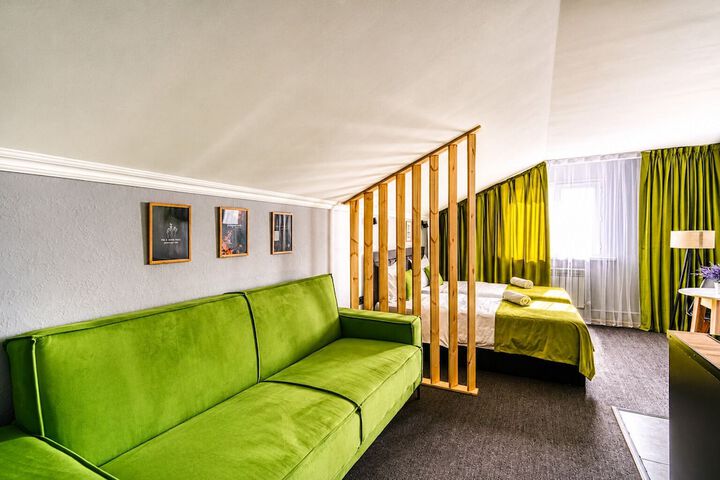 Room 12 of 31