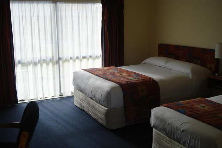 Room 4 of 26