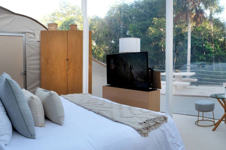 Room 8 of 49