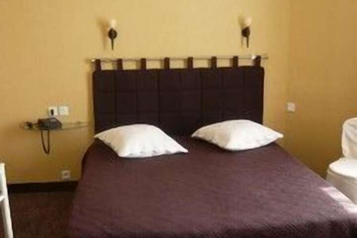 Room 12 of 21
