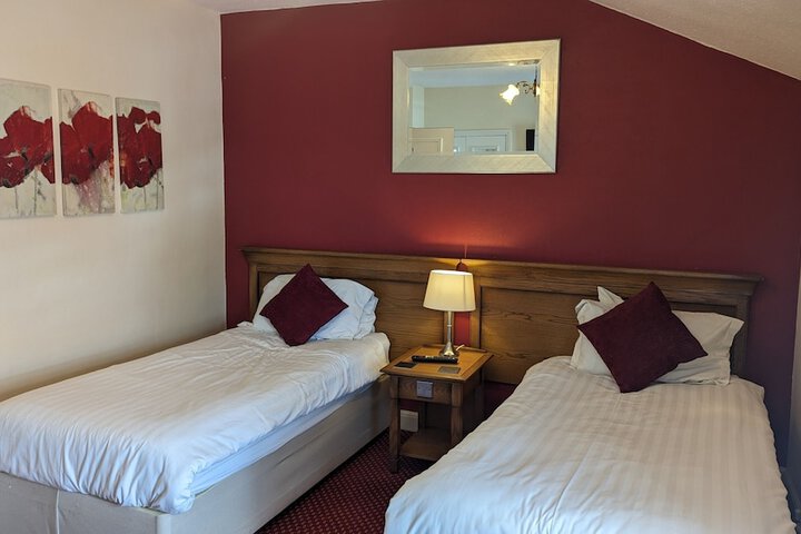 Room 4 of 22