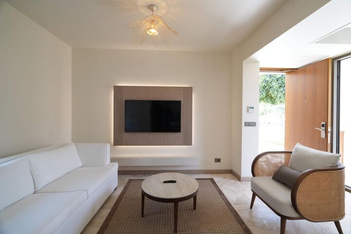 Room 9 of 22