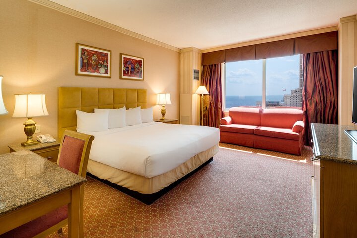 1 King Bed (10 of 66)