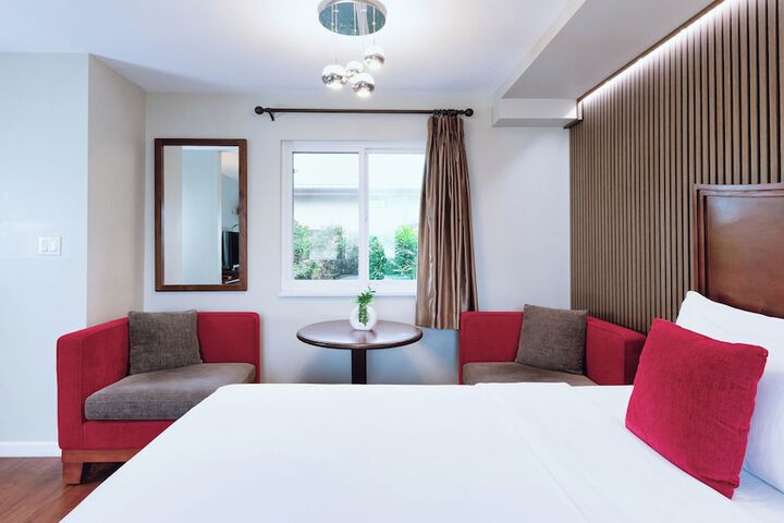 Room 6 of 95