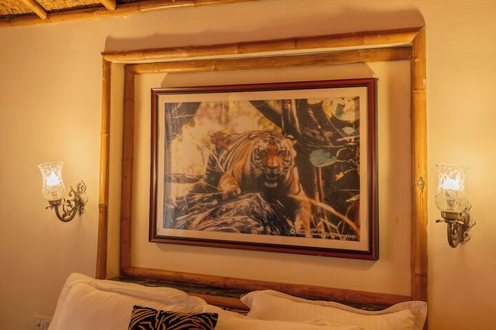 Room 10 of 34