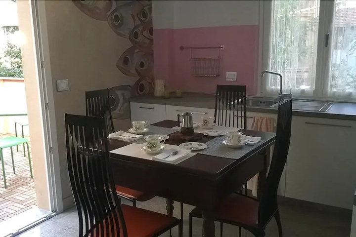 Dining 15 of 15