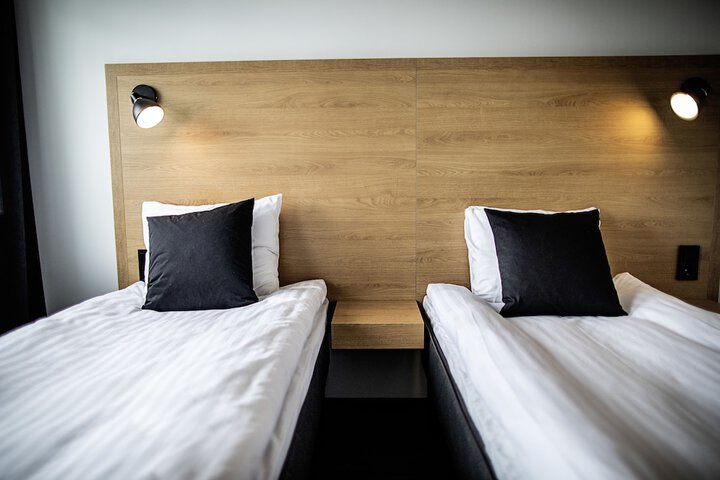 Room 28 of 114