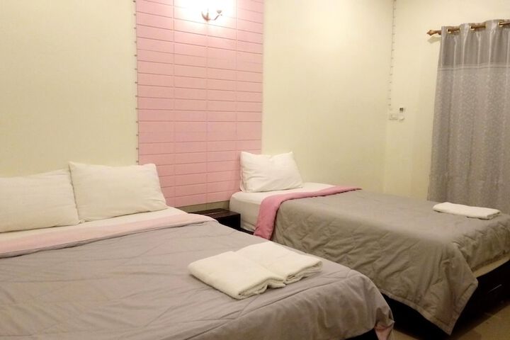 Room 11 of 50