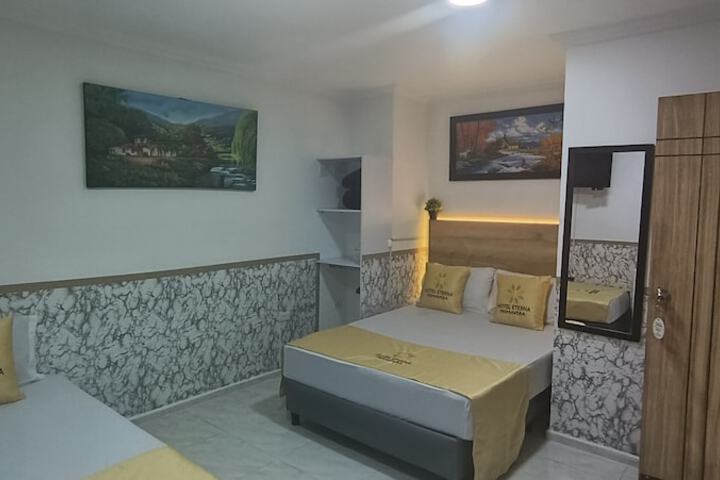 Room 12 of 16