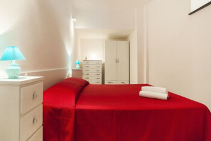 Room 70 of 73