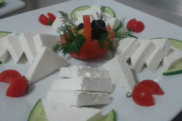 Dining 30 of 52