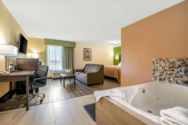 Room 15 of 47