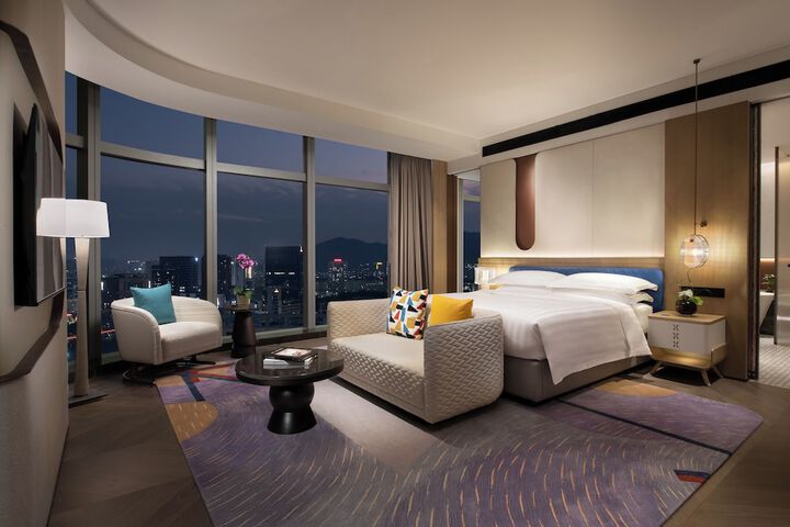 Room 13 of 75