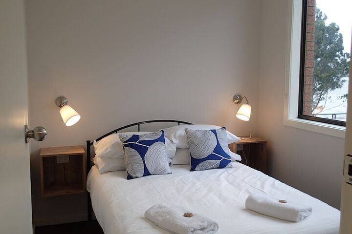 Room 14 of 220