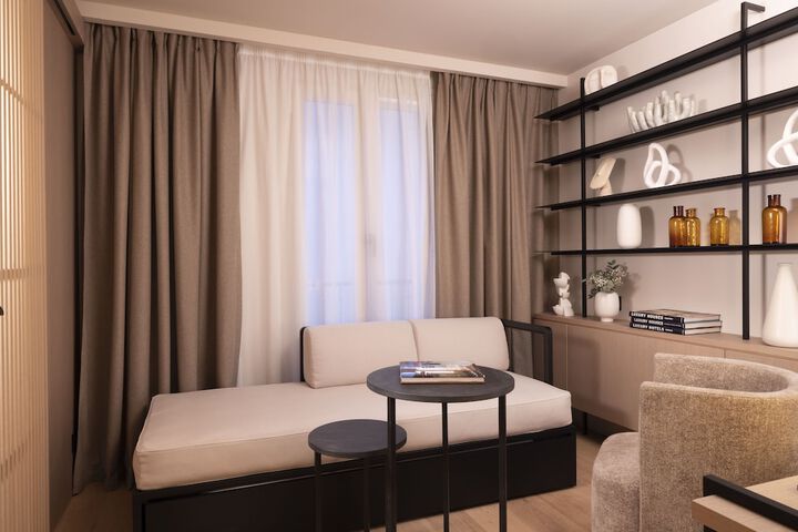 Room 28 of 57