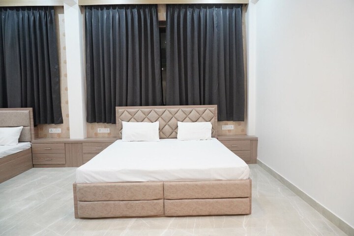 Room 19 of 60