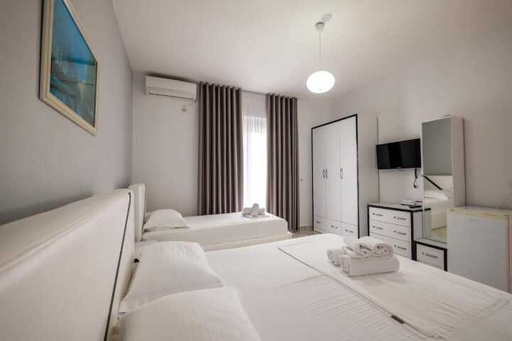 Room 14 of 89