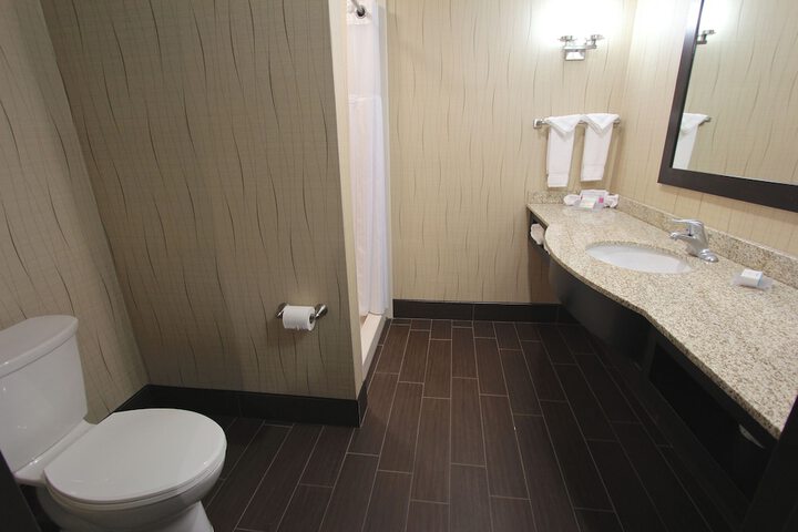 Room 27 of 58