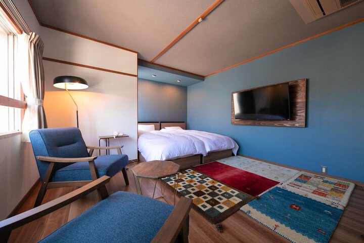 Room 18 of 96