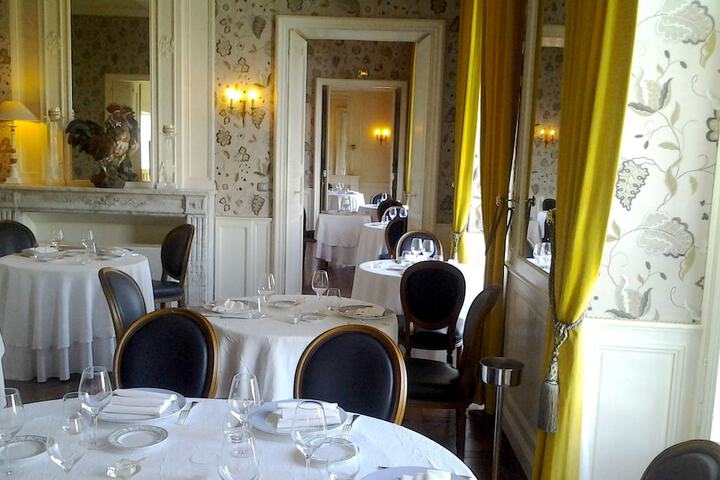 Dining Photos