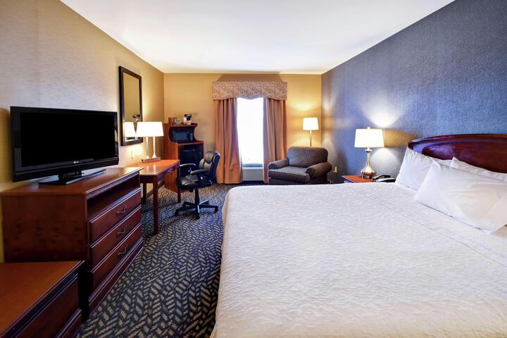 1 King Bed (7 of 12)