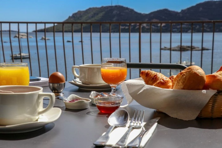 Breakfast/Coffee Service 74 of 103