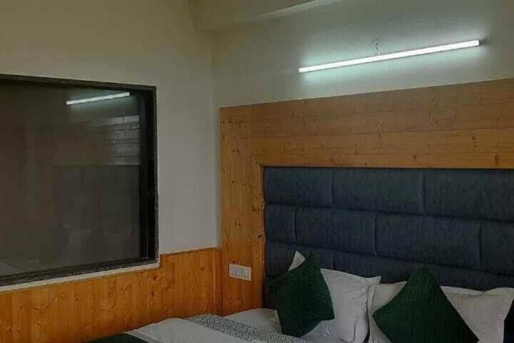 Room 5 of 5