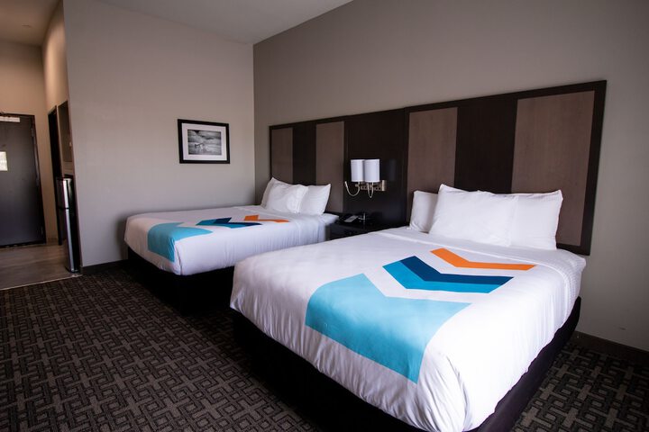 2 Queen Beds (4 of 7)