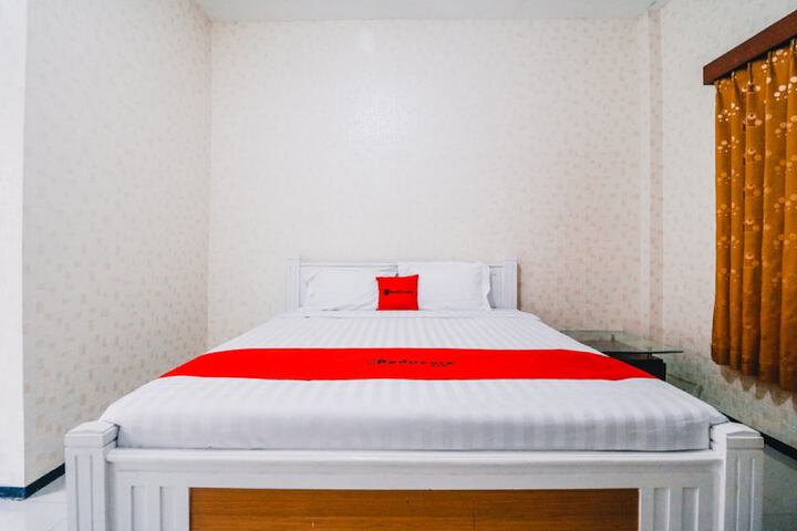 Room 7 of 13