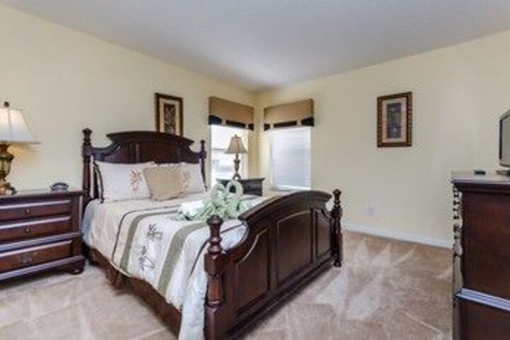 Room 11 of 26