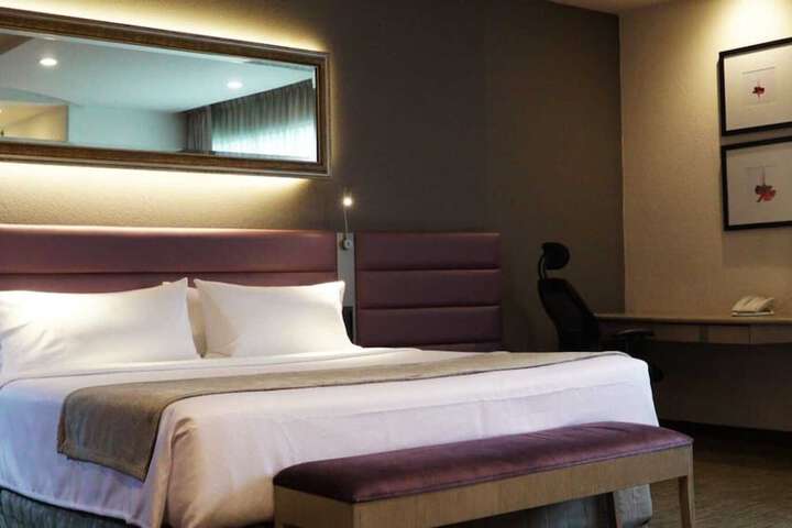 Room 25 of 78