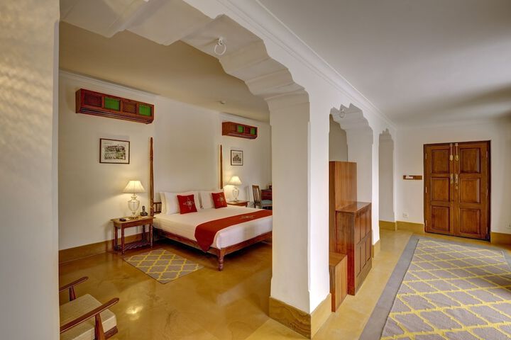 Room 4 of 47