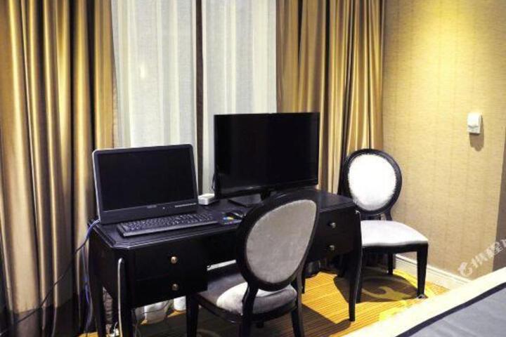 Yijiangnan Hotel