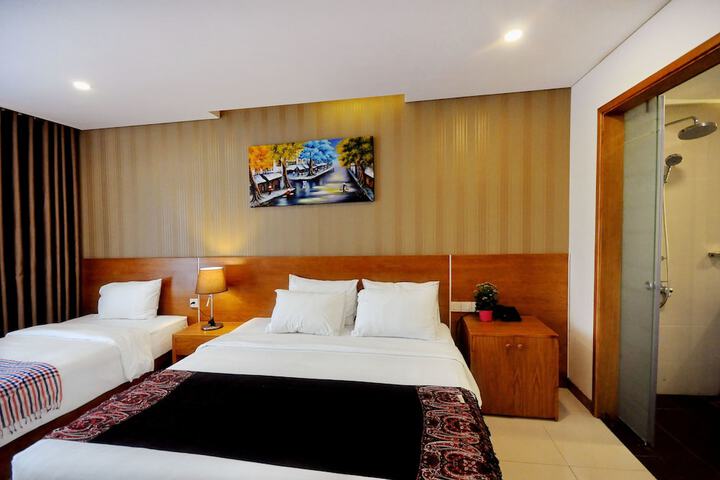 Room 78 of 230