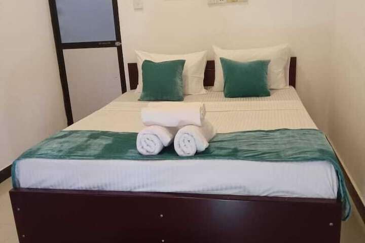 Room 2 of 13