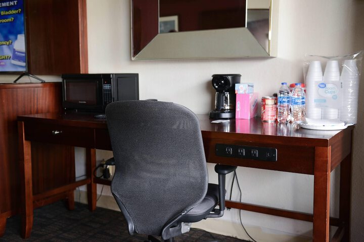 Room 34 of 43